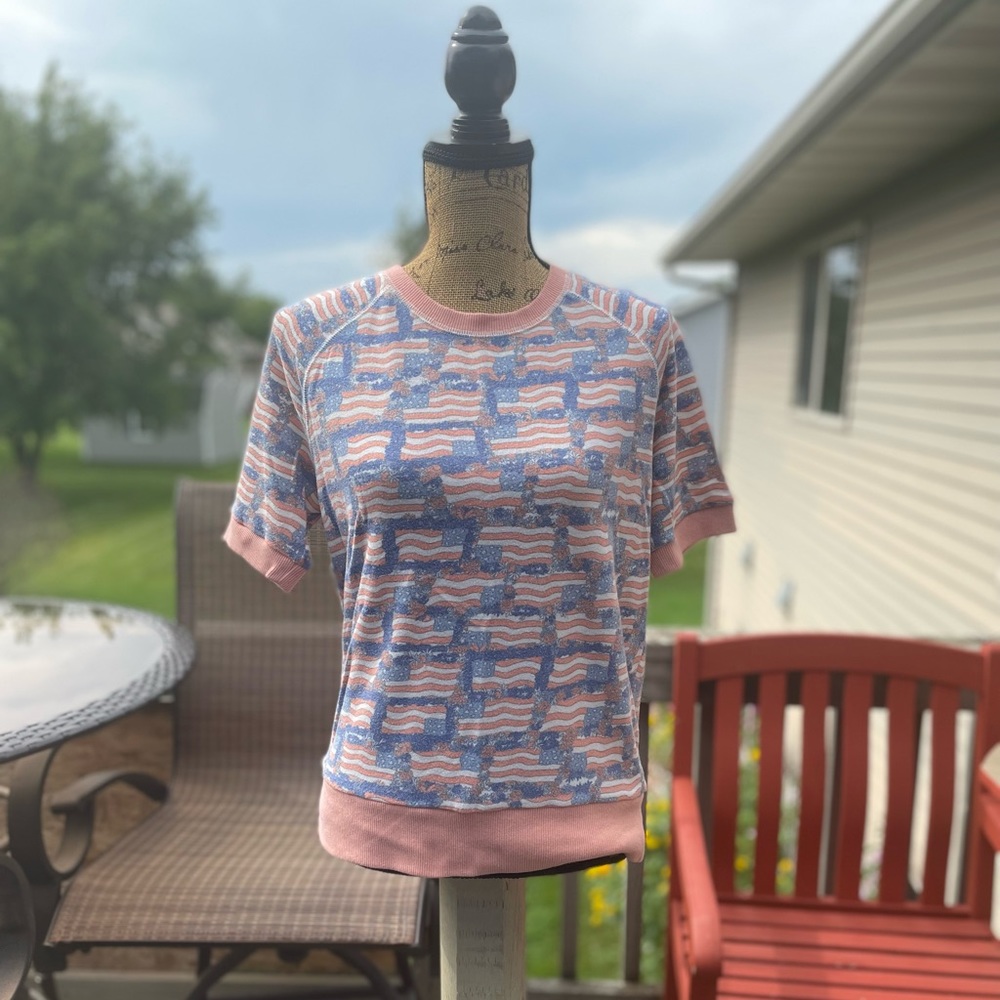 ❤️🤍💙🇺🇸Lularoe Jane Short Sleeve Sweatshirt